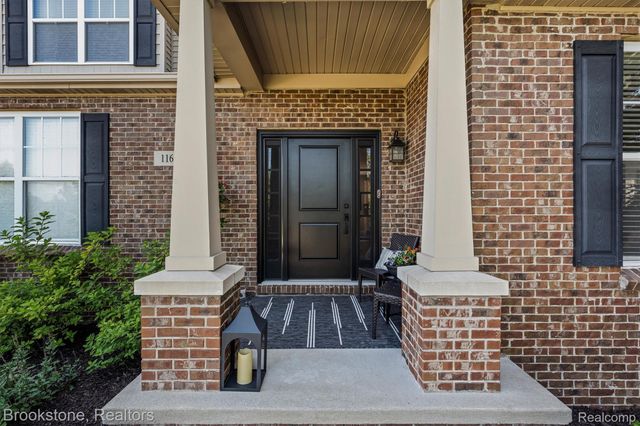 1161 Glass Lake Circle, Oxford Charter Township, MI 48371