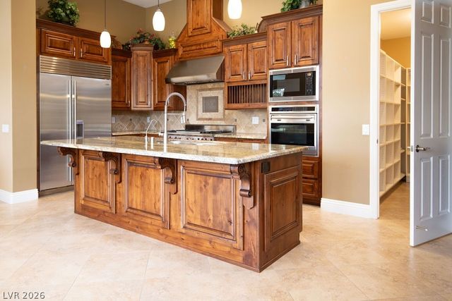 16 Belfair Court, Henderson, NV 89052