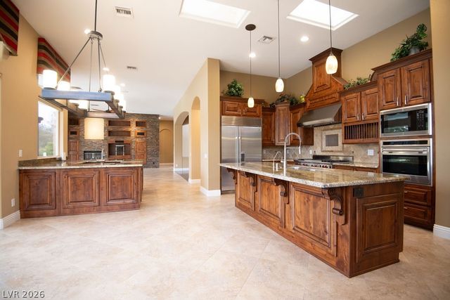 16 Belfair Court, Henderson, NV 89052