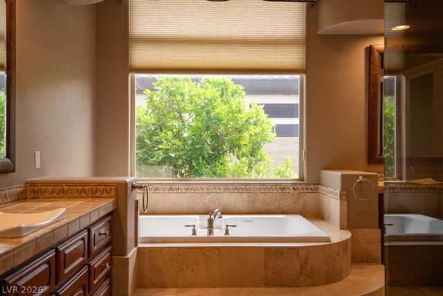16 Belfair Court, Henderson, NV 89052
