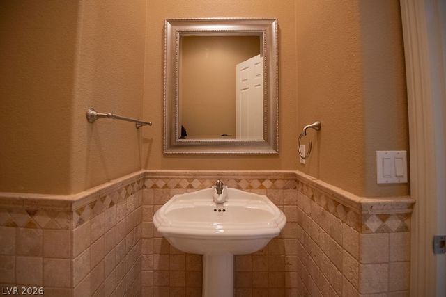 16 Belfair Court, Henderson, NV 89052