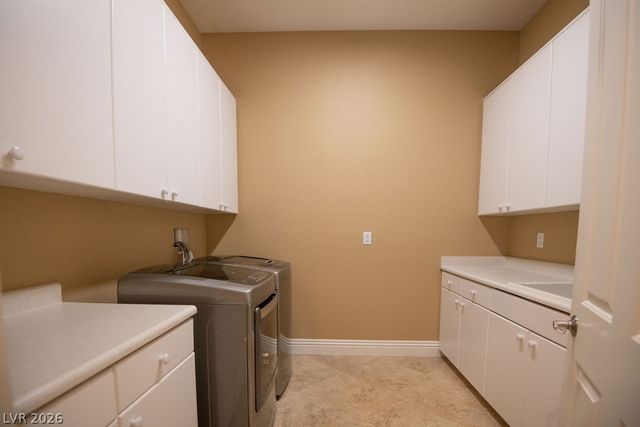 16 Belfair Court, Henderson, NV 89052