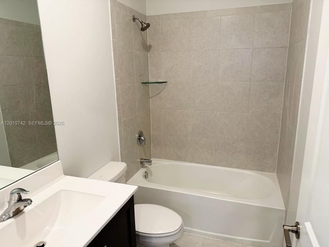 1884 SE 27th Rd 1884, Homestead, FL 33035