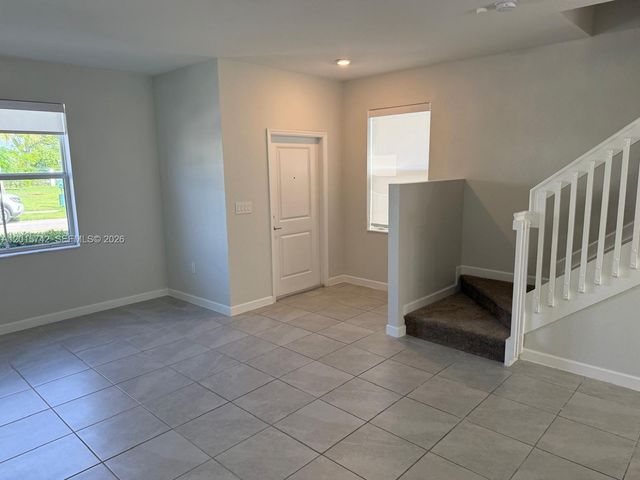 1884 SE 27th Rd 1884, Homestead, FL 33035