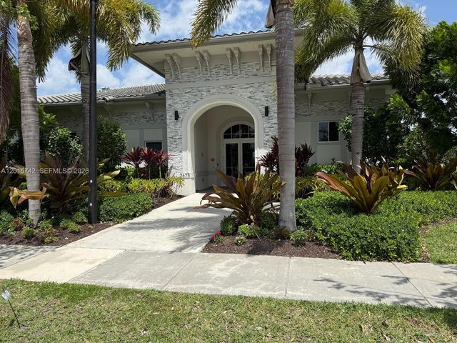 1884 SE 27th Rd 1884, Homestead, FL 33035