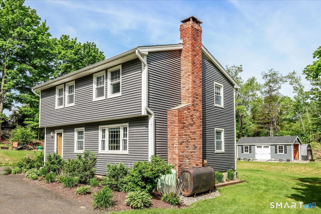 19 Botsford Hill Road, Newtown, CT 06470