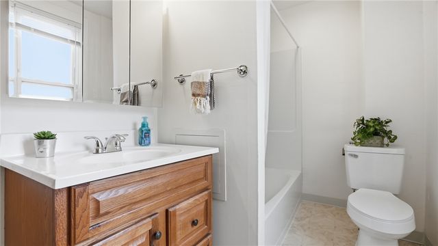 753 6th St, Oakmont, PA 15139