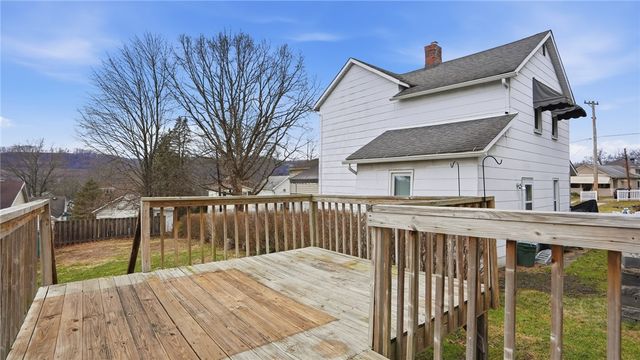 753 6th St, Oakmont, PA 15139