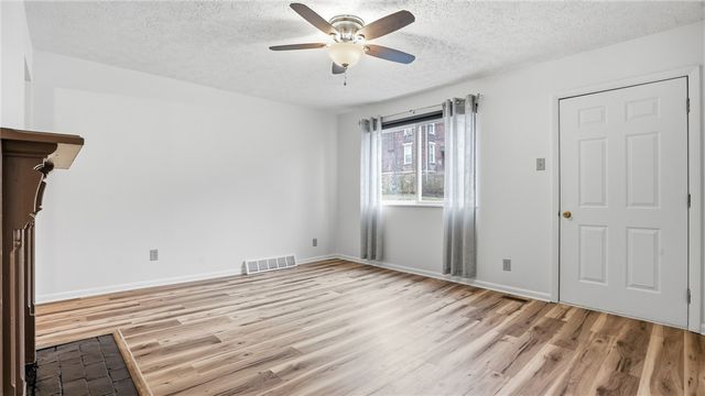 753 6th St, Oakmont, PA 15139