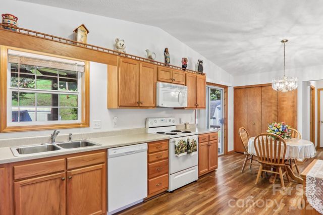 117 Pinellas Lane, Waynesville, NC 28785