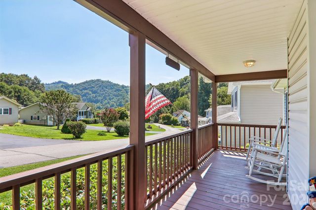 117 Pinellas Lane, Waynesville, NC 28785