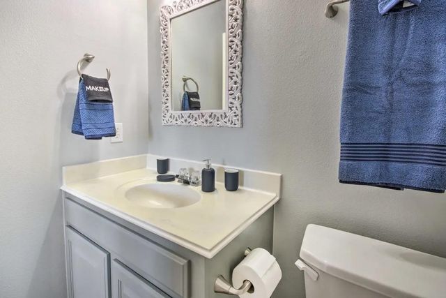 207 Knox Street, Houston, TX 77007