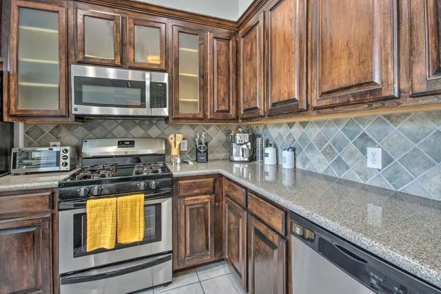 207 Knox Street, Houston, TX 77007