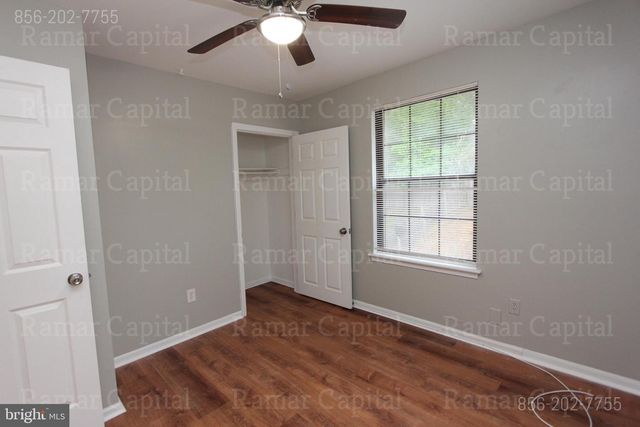 207 HAMPSHIRE RD, Sicklerville, NJ 08081