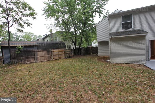 207 HAMPSHIRE RD, Sicklerville, NJ 08081