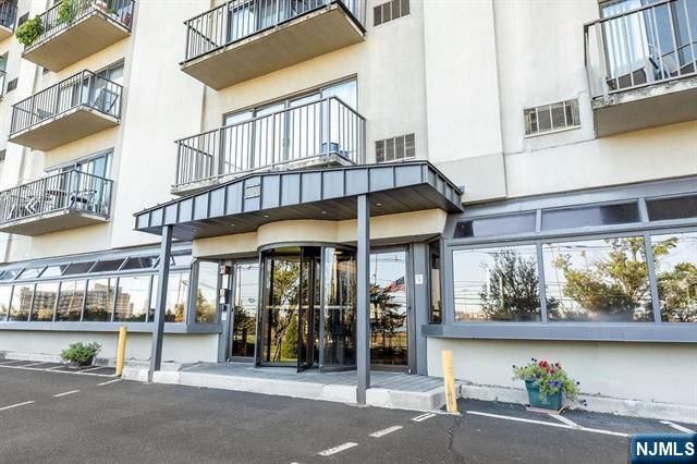 1150 River Road 4F, Edgewater, NJ 07020