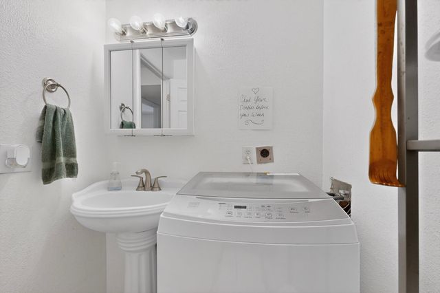 3859 Montgomery Boulevard NE APT 1322, Albuquerque, NM 87109