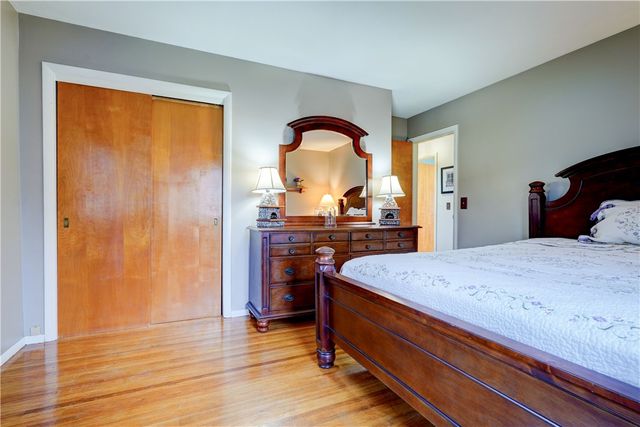 18 Palo Alto Drive, Henrietta, NY 14623