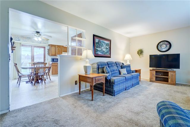 18 Palo Alto Drive, Henrietta, NY 14623