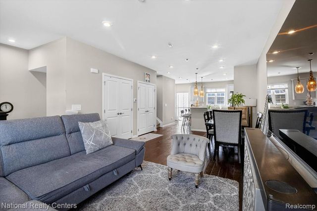 225 S Sydney Court, Plymouth, MI 48170