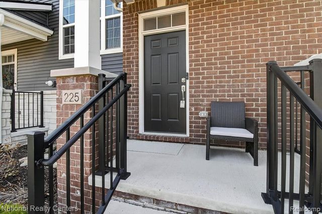 225 S Sydney Court, Plymouth, MI 48170