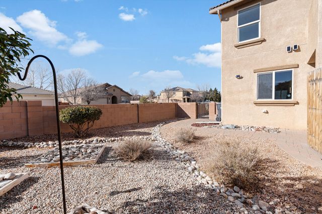 7101 Fairbanks Drive NE, Rio Rancho, NM 87144