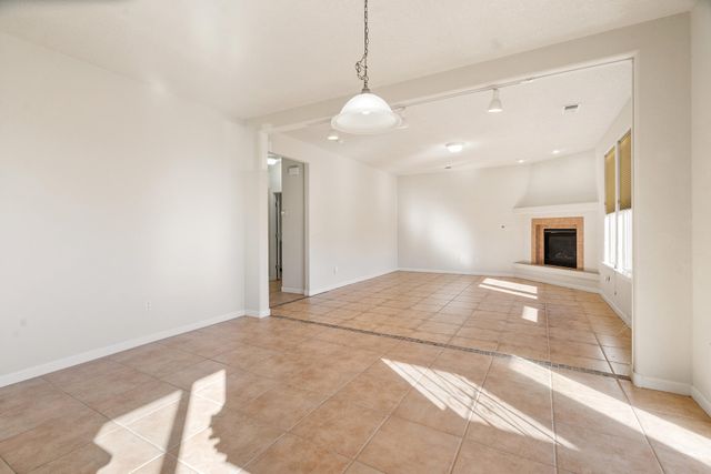 7101 Fairbanks Drive NE, Rio Rancho, NM 87144