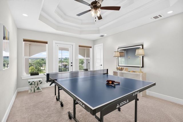 137 Crest Canyon Drive, Fort Worth, TX 76108