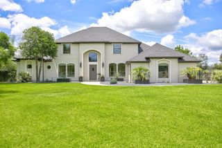 137 Crest Canyon Drive, Fort Worth, TX 76108