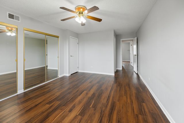 1472 Carol Court 3B, Palatine, IL 60074