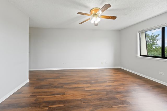 1472 Carol Court 3B, Palatine, IL 60074