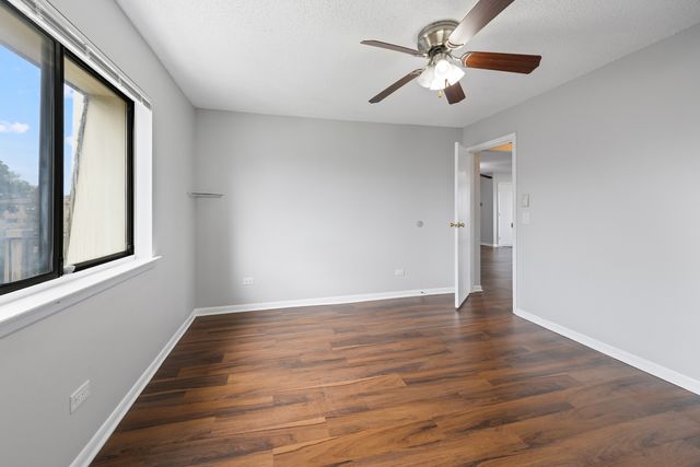 1472 Carol Court 3B, Palatine, IL 60074