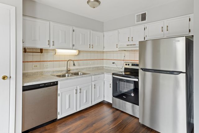 1472 Carol Court 3B, Palatine, IL 60074