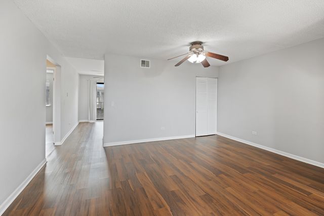 1472 Carol Court 3B, Palatine, IL 60074