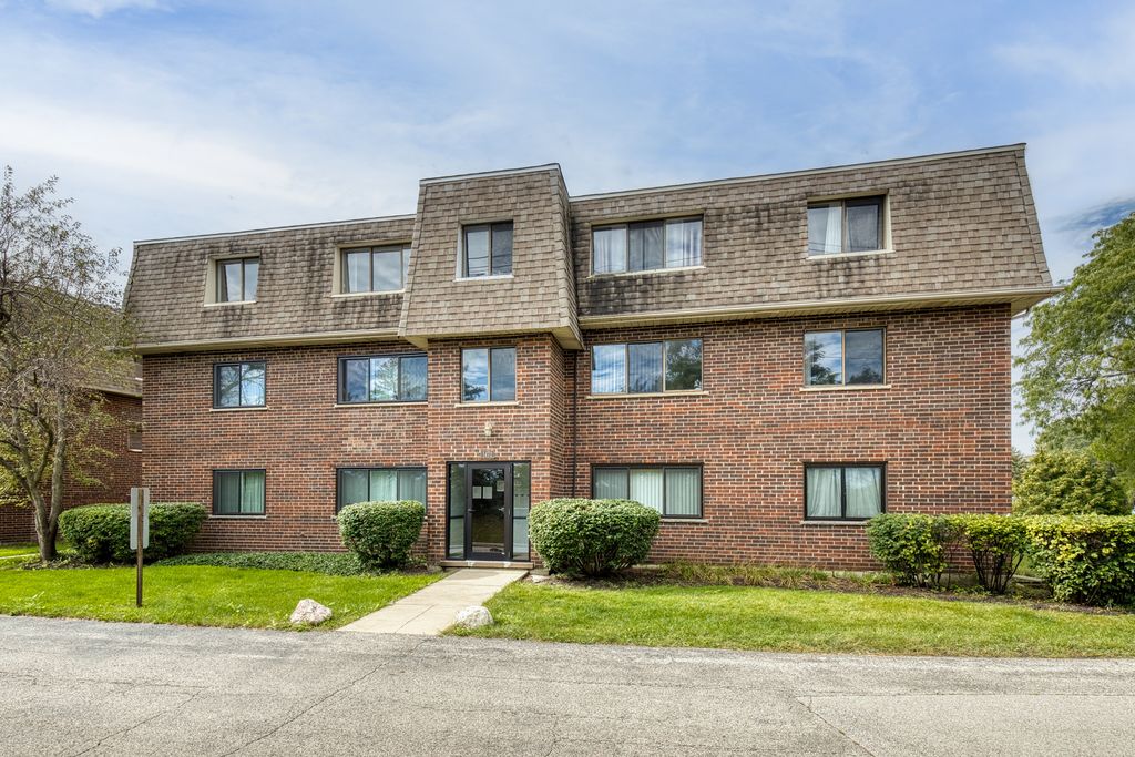1472 Carol Court 3B, Palatine, IL 60074