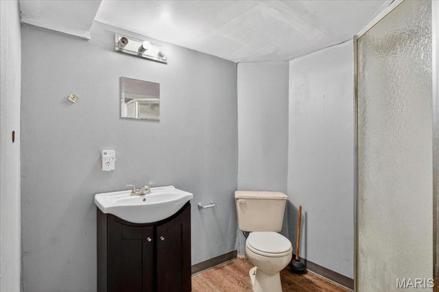 1225 Lakeview Avenue, St Louis, MO 63138