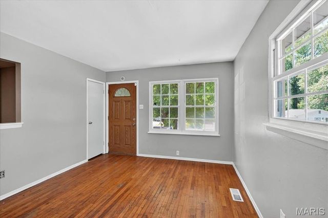 1225 Lakeview Avenue, St Louis, MO 63138