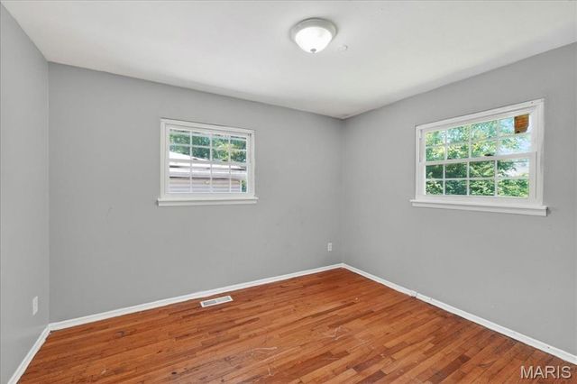 1225 Lakeview Avenue, St Louis, MO 63138