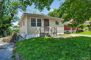 1225 Lakeview Avenue, St Louis, MO 63138