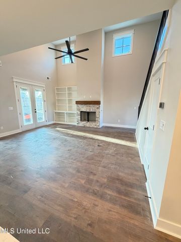 4285 S Bolivar Trail, Olive Branch, MS 38654