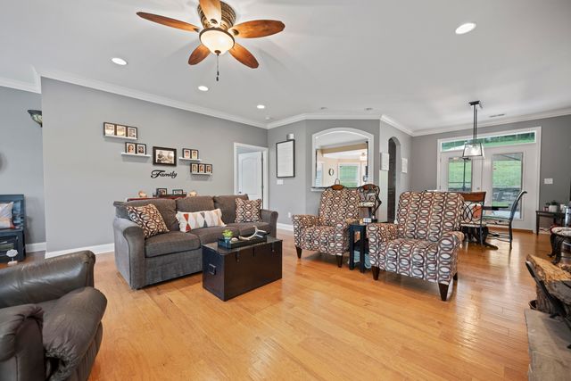 352 Suterville Road, Stamping Ground, KY 40379