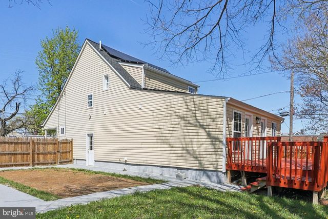 4357 SOUTHERN AVE, Capitol Heights, MD 20743