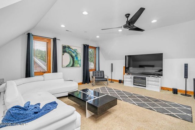 613 Chimney Hill Way, Rocky Mount, NC 27804