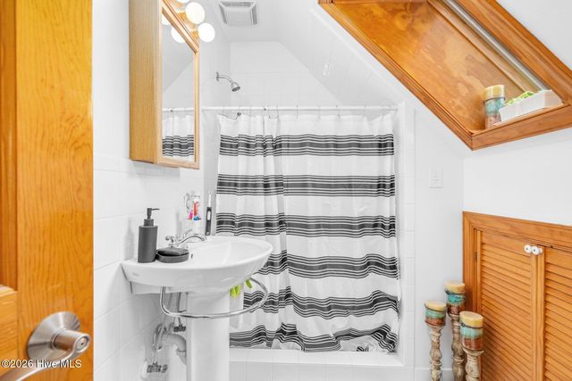613 Chimney Hill Way, Rocky Mount, NC 27804