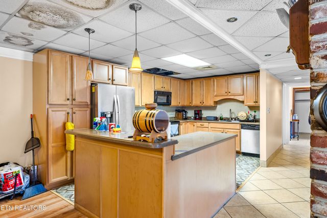 1224 Friendship Way, Maryville, TN 37803