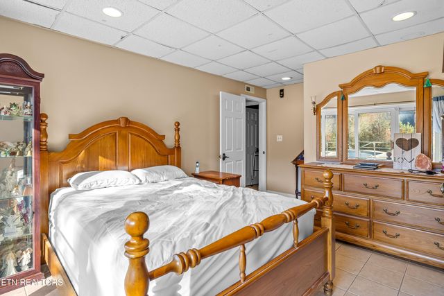 1224 Friendship Way, Maryville, TN 37803