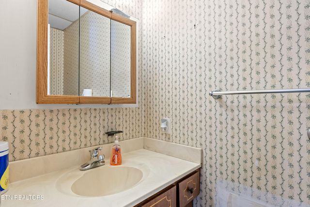 1224 Friendship Way, Maryville, TN 37803