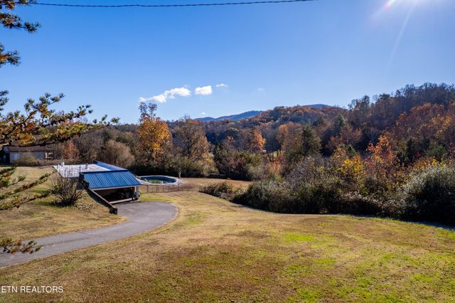 1224 Friendship Way, Maryville, TN 37803