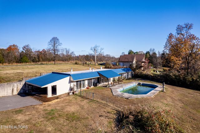 1224 Friendship Way, Maryville, TN 37803