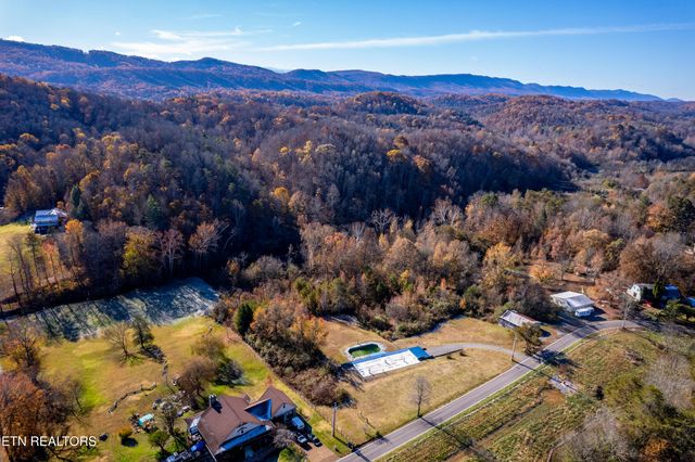 1224 Friendship Way, Maryville, TN 37803